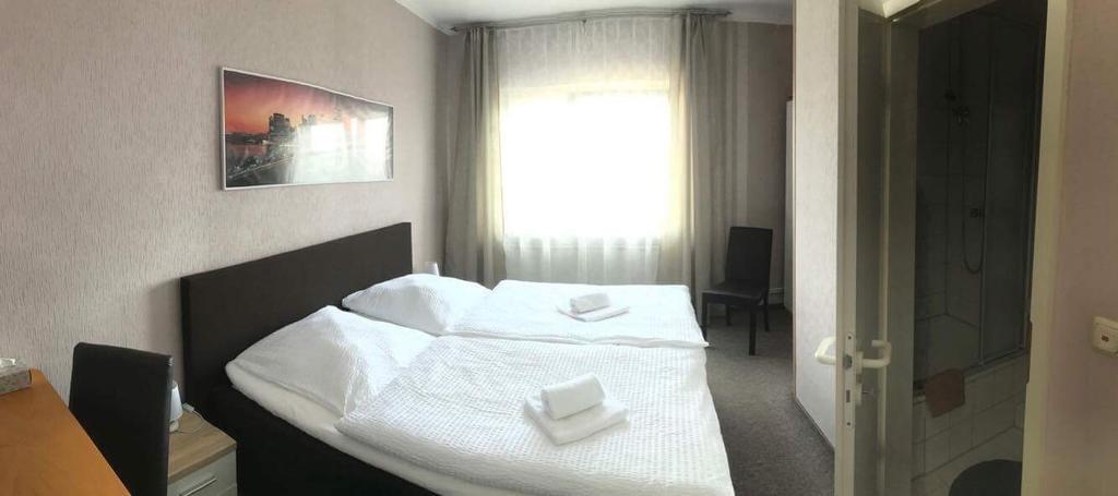 Zum Gruenen Jaeger Hotel Barsinghausen Luaran gambar